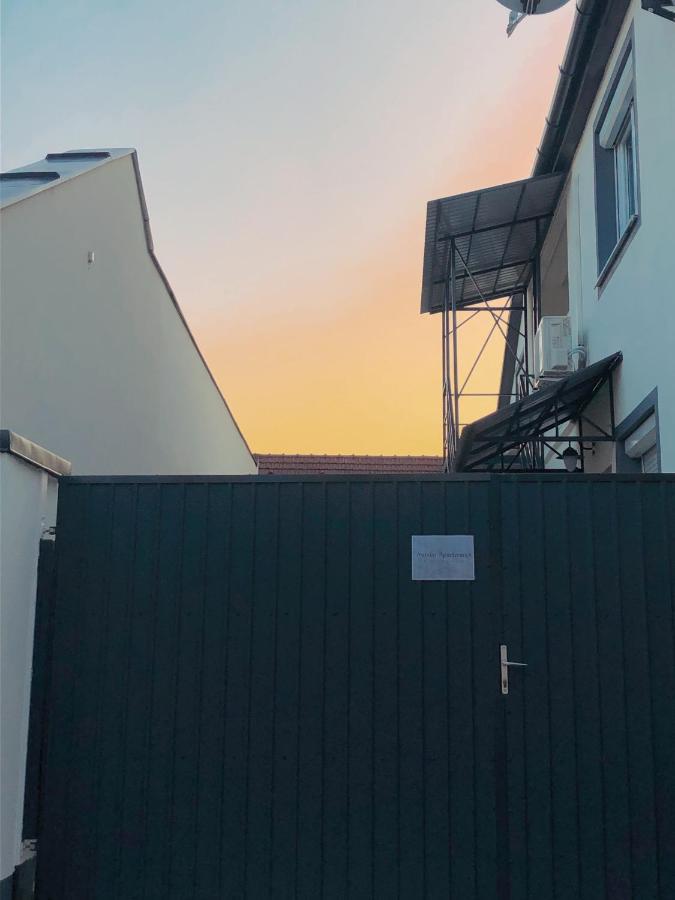 Tramini Apartmanok Eger Eksteriør bilde