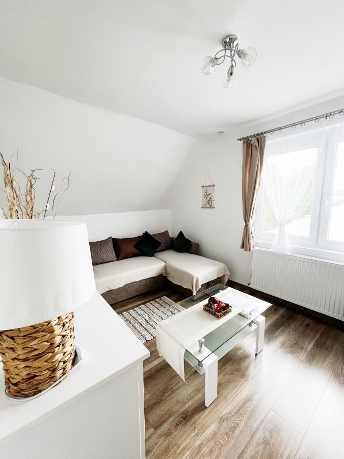 Tramini Apartmanok Eger Eksteriør bilde